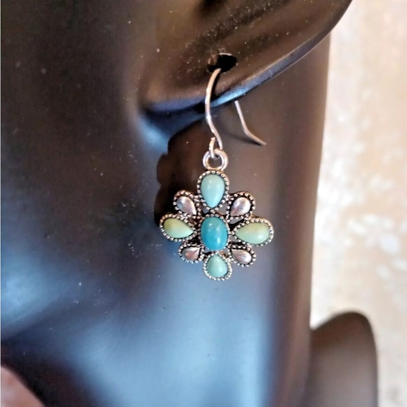 Chaps Vintage Genuine Semi-Precious Turquoise & Silver Tone Dangle Earrings - Picture 4 of 5